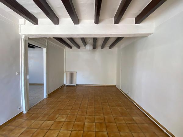 A louer commune NIHERNE maison type 2 avec cour