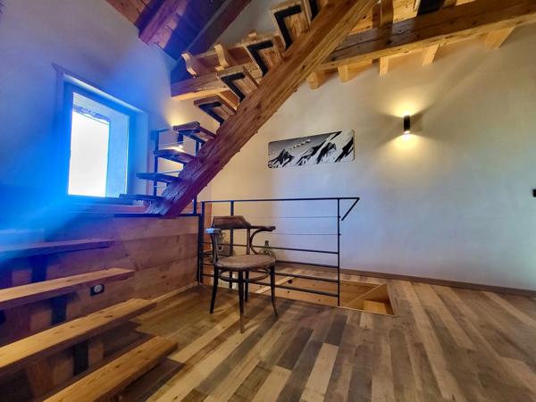 Dpt Haute Savoie (74), à vendre THOLLON-LES-MEMISES MAISON-GÎTE COEUR DE STATION