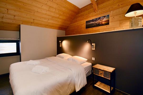 Dpt Haute Savoie (74), à vendre THOLLON-LES-MEMISES MAISON-GÎTE COEUR DE STATION