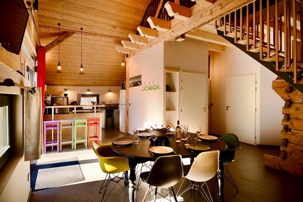 Dpt Haute Savoie (74), à vendre THOLLON-LES-MEMISES MAISON-GÎTE COEUR DE STATION