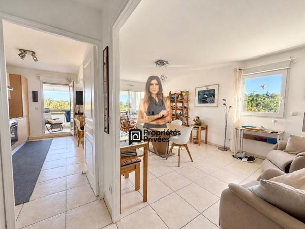 Appartement Cannes Croix des gardes 4 pièces 90 m2 2 terrasses, garage