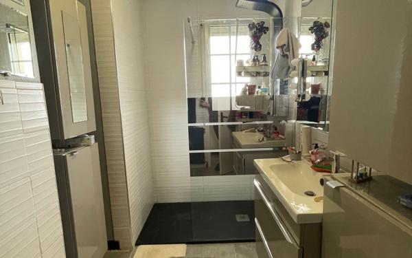 Maison à vendre    7 pièces •  Les Moitiers-en-Bauptois