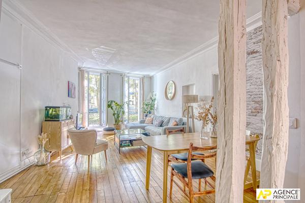 Versailles Notre-Dame Appartement 4 pièces 83.5 m² avec terrasse situé au 1er étage €700 000 ** - Référence 25950
