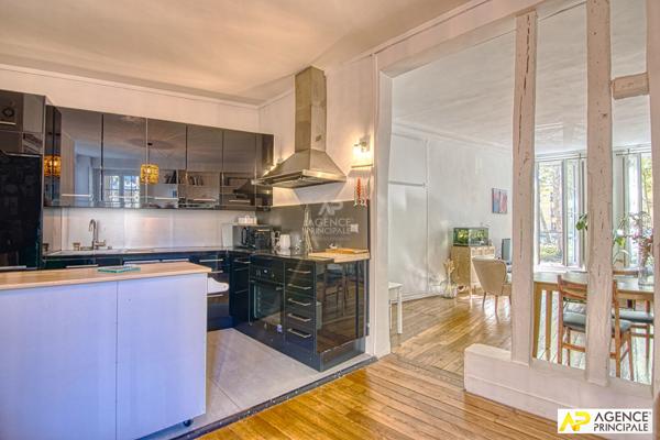 Versailles Notre-Dame Appartement 4 pièces 83.5 m² avec terrasse situé au 1er étage €700 000 ** - Référence 25950