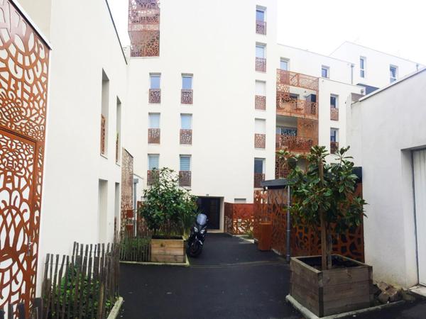 Appartement * 3 Pièces * 55 M² * 44000 Nantes * 670 * 70 * 740,  
Nantes 44200