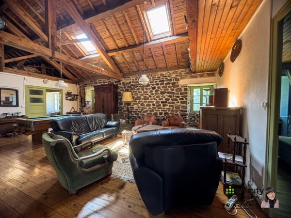 Maison
         12 pièces
        - 256 m² Exclusivité 290 000 € *