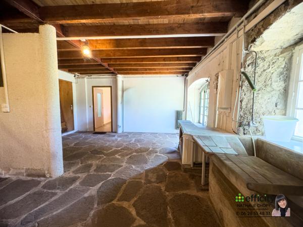 Maison
         12 pièces
        - 256 m² Exclusivité 290 000 € *