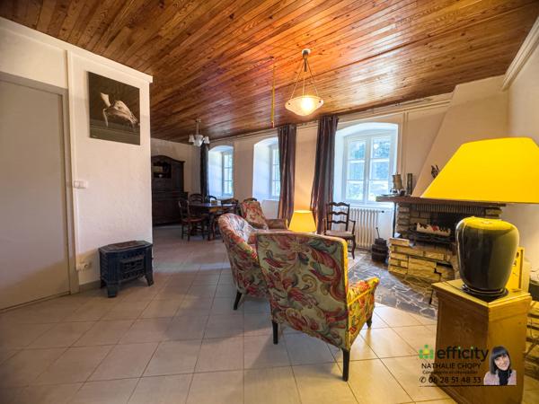 Maison
         12 pièces
        - 256 m² Exclusivité 290 000 € *