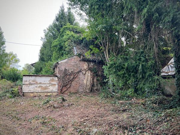 Maison de village en partie rénovée......