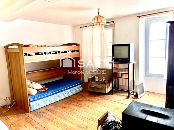 Maison de village en partie rénovée......