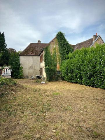 Maison de village en partie rénovée......