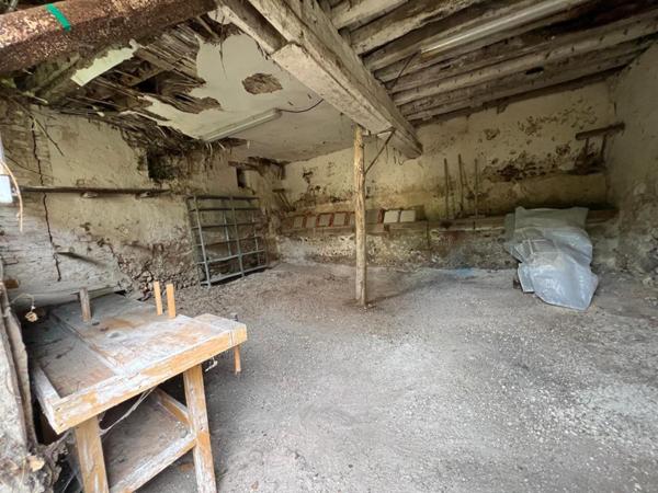 Maison de village en partie rénovée......