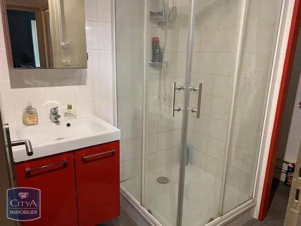 Appartement à louer 2 pièces 51.25m² Châteauroux (36000)