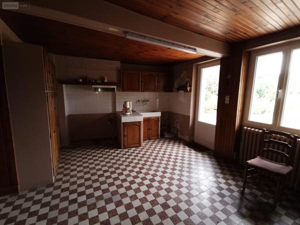Maison rurale à vendre à Savigné-sous-le-Lude dans la Sarthe (72800), ref : 13861/1526