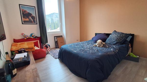 Roquevaire (13360) Appartement duplex Type 6 + cave privative