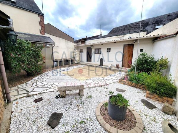 Maison de ville à vendre à Châteaudun dans l'Eure-et-Loir (28200), ref : RCS/886   
Centre-ville
