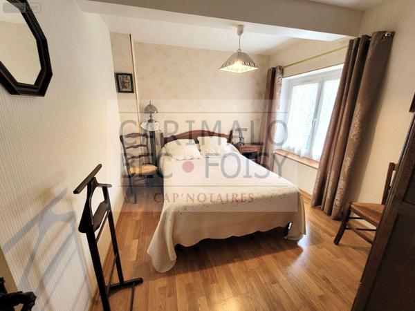 Maison de ville à vendre à Châteaudun dans l'Eure-et-Loir (28200), ref : RCS/886   
Centre-ville