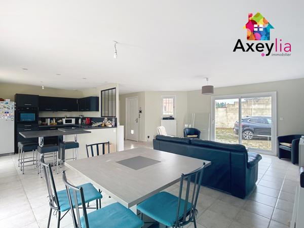 Pouilly-les-Nonains (42155) A VENDRE - POUILLY-LES-NONAINS - MAISON DE PLAIN-PIED AVEC VÉRANDA, QUATRE CHAMBRES DONT UNE SUITE PARENTALE,