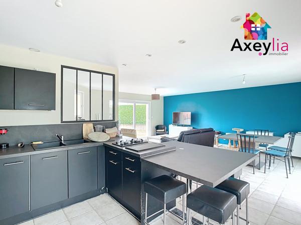 Pouilly-les-Nonains (42155) A VENDRE - POUILLY-LES-NONAINS - MAISON DE PLAIN-PIED AVEC VÉRANDA, QUATRE CHAMBRES DONT UNE SUITE PARENTALE,