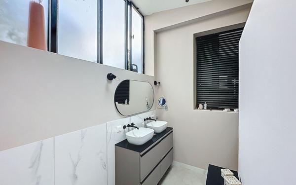 Appartement à vendre    4 pièces • 93 m2 Avignon