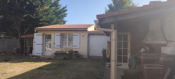 Maison  4 pièce(s) 117 m2 env proche centre ville Pornic avec dépendances