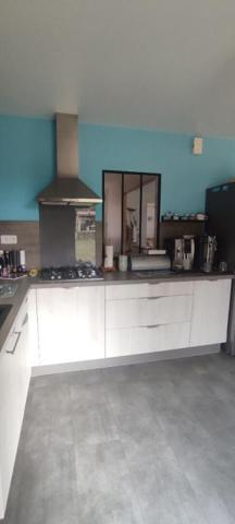 Maison  4 pièce(s) 117 m2 env proche centre ville Pornic avec dépendances