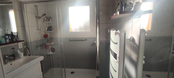 Maison  4 pièce(s) 117 m2 env proche centre ville Pornic avec dépendances