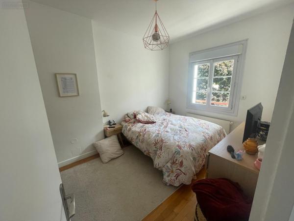 Appartement rénové à vendre à Orléans dans le Loiret (45000), ref : zola112025   
GARE