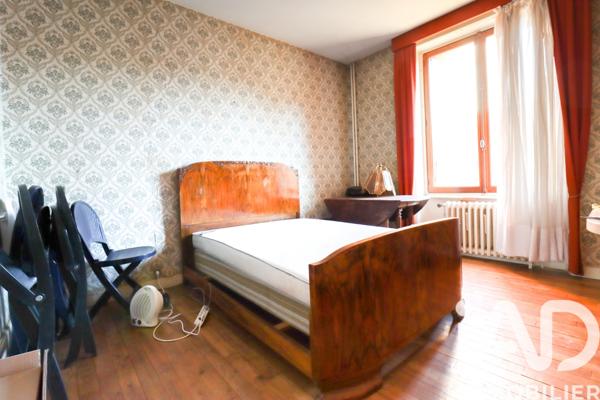 Maison à vendre 12 pièces 258 m² Neuvic