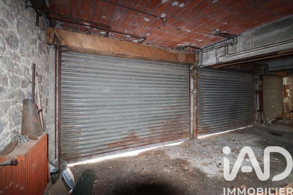 Maison à vendre 12 pièces 258 m² Neuvic