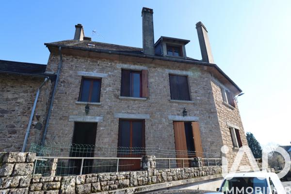 Maison à vendre 12 pièces 258 m² Neuvic