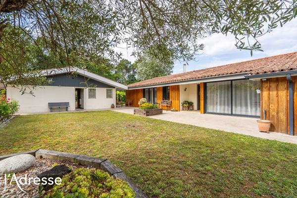 CANEJAN - 2 MAISONS ET 80 M² DE DEPENDANCES