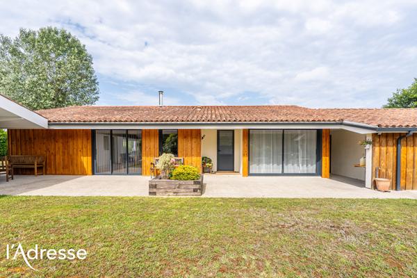 CANEJAN - 2 MAISONS ET 80 M² DE DEPENDANCES