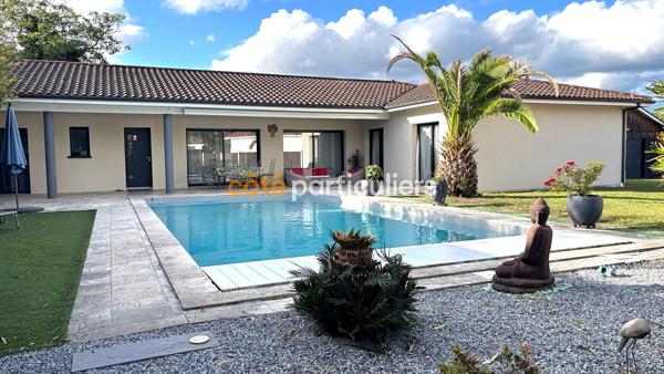 Vente
                Maison168 m² - 6 Pièces -
                    CADAUJAC (33140)