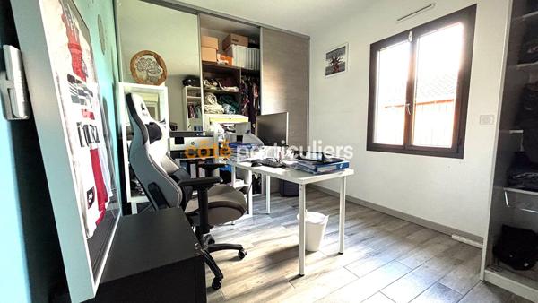 Vente
                Maison168 m² - 6 Pièces -
                    CADAUJAC (33140)