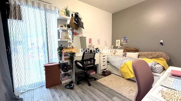 Vente
                Maison168 m² - 6 Pièces -
                    CADAUJAC (33140)