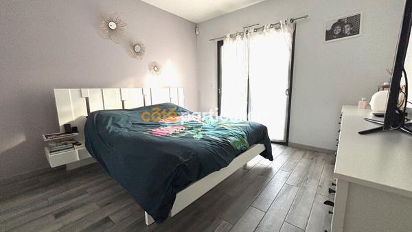 Vente
                Maison168 m² - 6 Pièces -
                    CADAUJAC (33140)