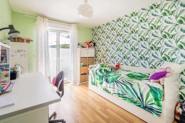Appartement - villa 130 m², jardin 150 m², terrasse - balcon 25 m²