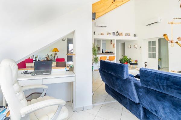 Appartement - villa 130 m², jardin 150 m², terrasse - balcon 25 m²