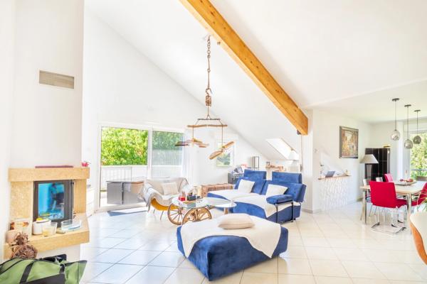 Appartement - villa 130 m², jardin 150 m², terrasse - balcon 25 m²