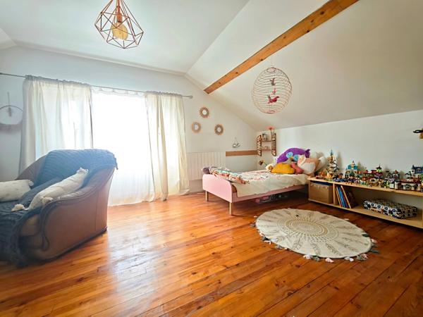 Maison familiale –Jardin, Terrasse & Piscine RIOM(63)