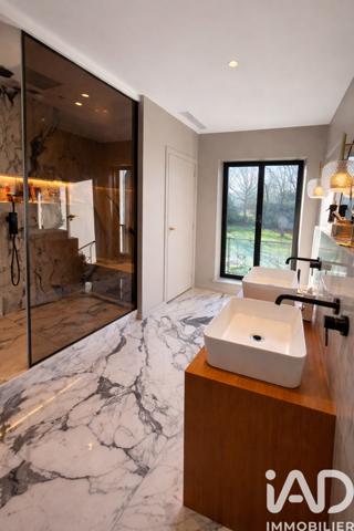 Maison à vendre 5 pièces 227 m² Roubaix