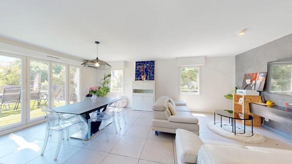 Appartement 395 000 € Marseille 10 5 p 100 m² DPE C