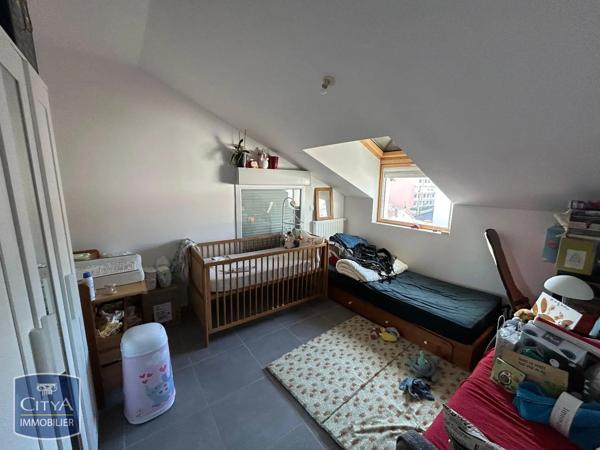 Appartement à louer 3 pièces 68.67m² Clermont-Ferrand (63000)