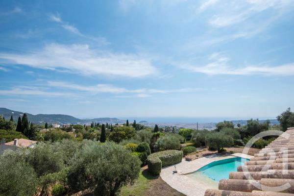 Maison à vendre  8 pièces - 286 m 2   NICE  - 06