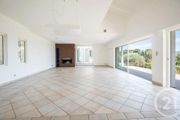 Maison à vendre  8 pièces - 286 m 2   NICE  - 06
