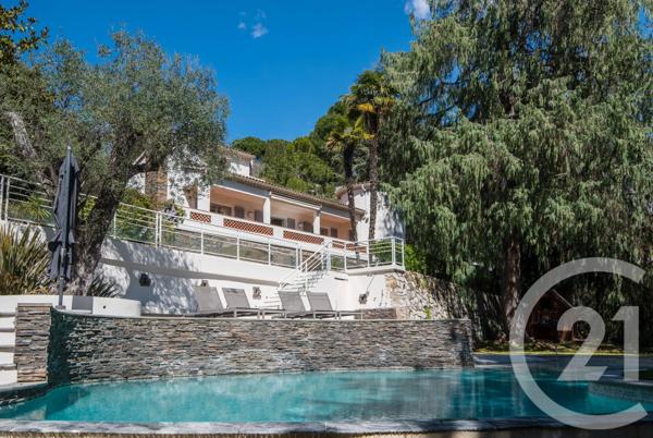 Maison à vendre  8 pièces - 286 m 2   NICE  - 06