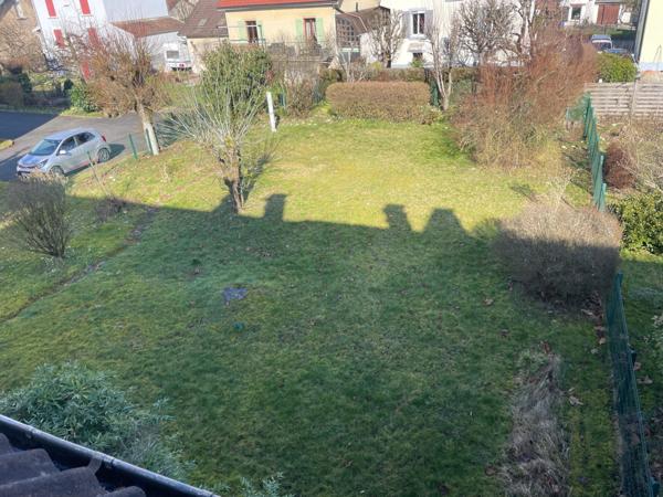 Maison mitoyenne F5 dans secteur privilégié du Près la rose