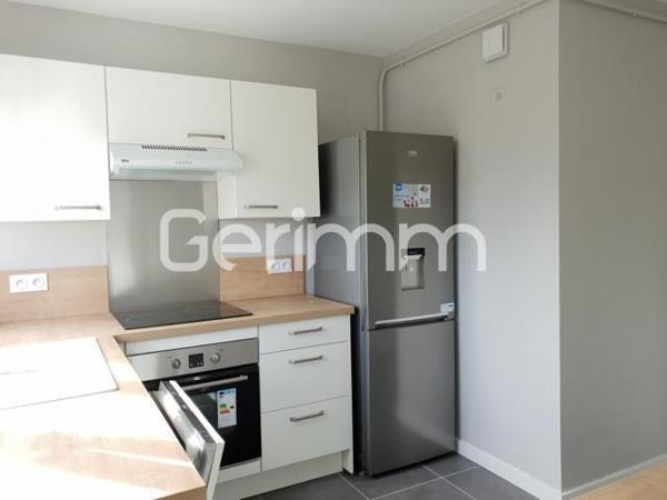 Location Appartement 4 pièces SAINT-MARTIN-D'HERES (38400) - 106 Avenue Marcel Cachin - 72.72m² 895 €/mois - Gerimm