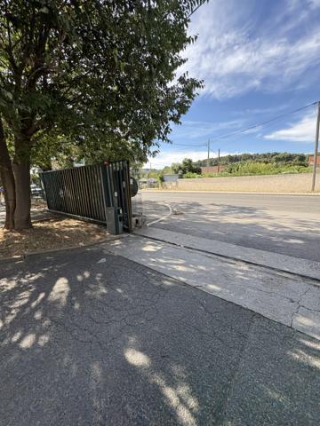 Aubagne (13400) Bureau de 213m2 - Aubagne / Camp Major